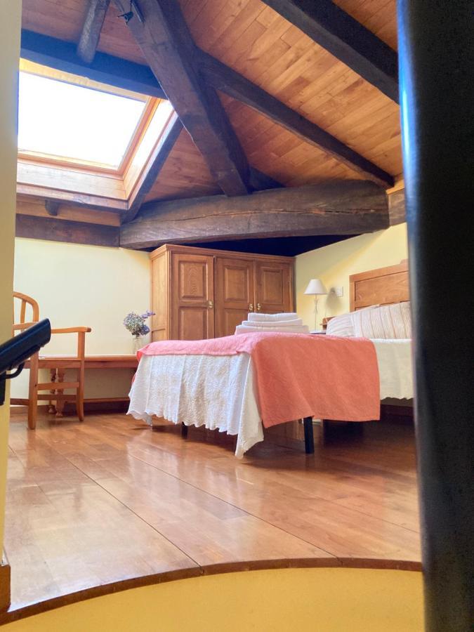 Ahio San Martin, Apartamentos Rurales Casa De La Villa Сан-Мартин-де-Оскос Экстерьер фото
